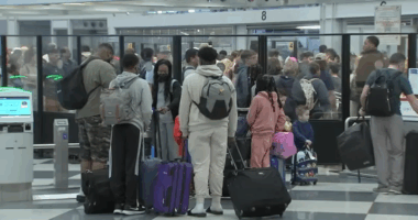 Chicago flights canceled today LIVE: More than 146 flights canceled at O'Hare, Midway airports; FAA's drop in 6% flights kicks in
