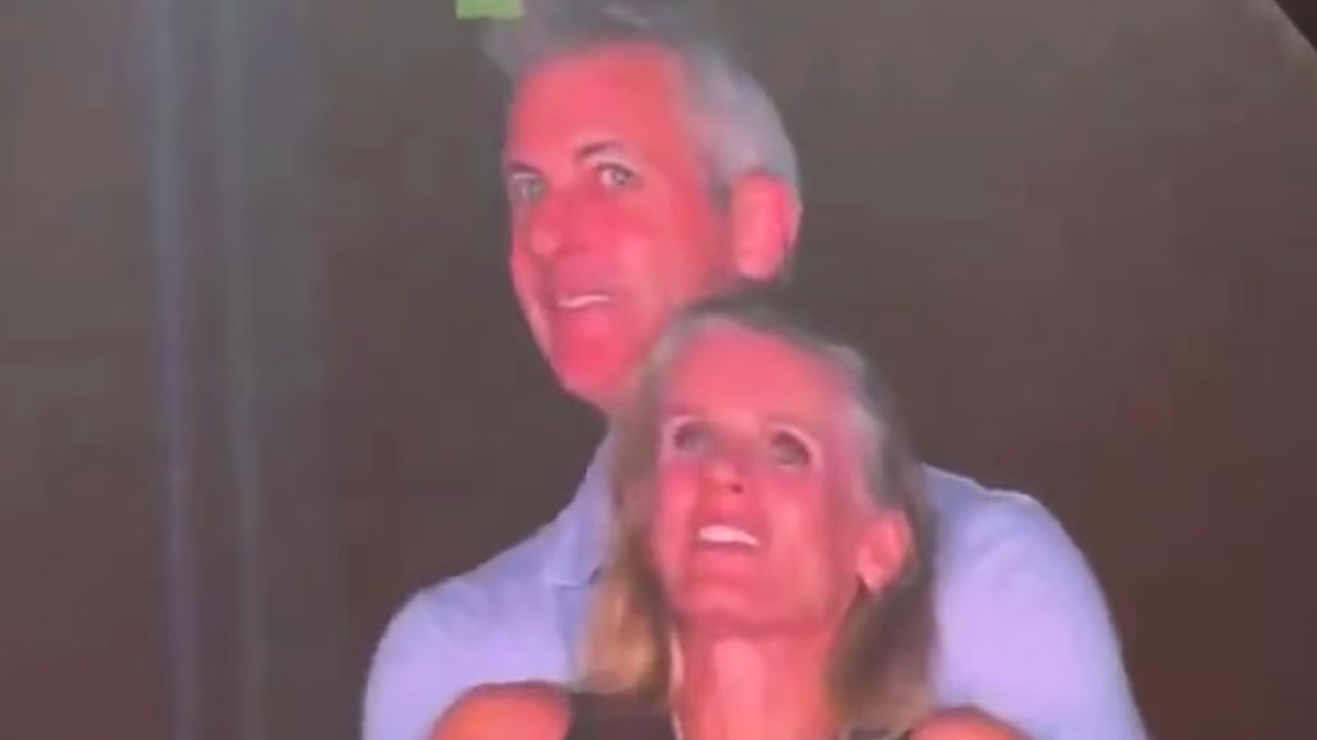 Coldplay kisscam CEO and wife sell luxury $6m NYC apartment