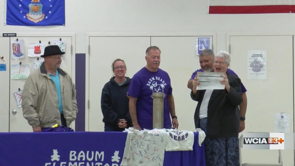 Decatur school’s time capsule dug up after 20 years