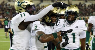 Defensive TDs jumpstart South Florida to 55-23 win over UTSA