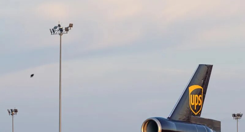 FAA grounds MD-11 planes following deadly Kentucky crash