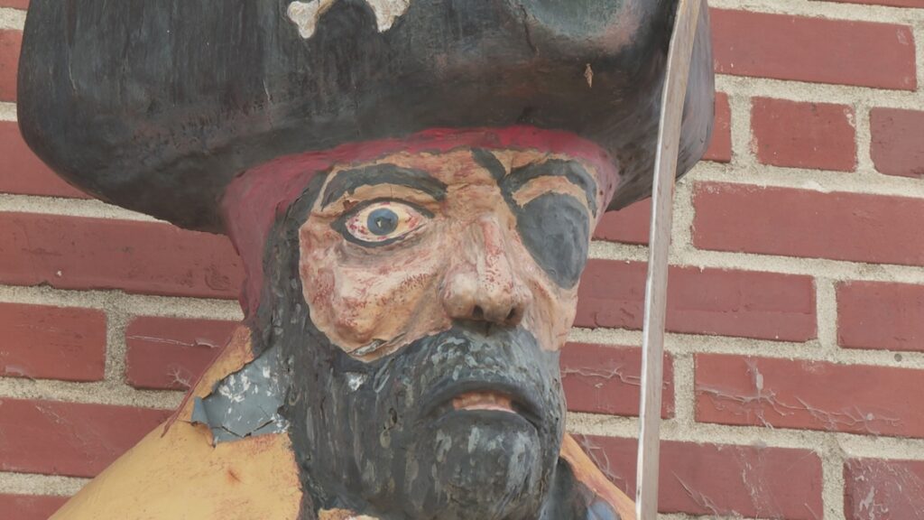 Fernandina Beach mayor launches fundraising campaign to save Peg Leg Pete
