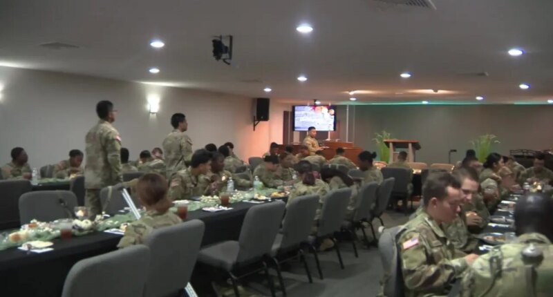 Fort Gordon trainees assigned to installation for Thanksgiving receive holiday meal from local church