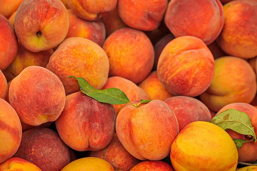 Fresh peaches sold at Illinois Kroger, Trader Joe’s stores recalled over listeria risk