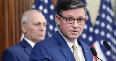 Government shutdown could become longest ever as Trump says he 'won't be extorted' by Democrats