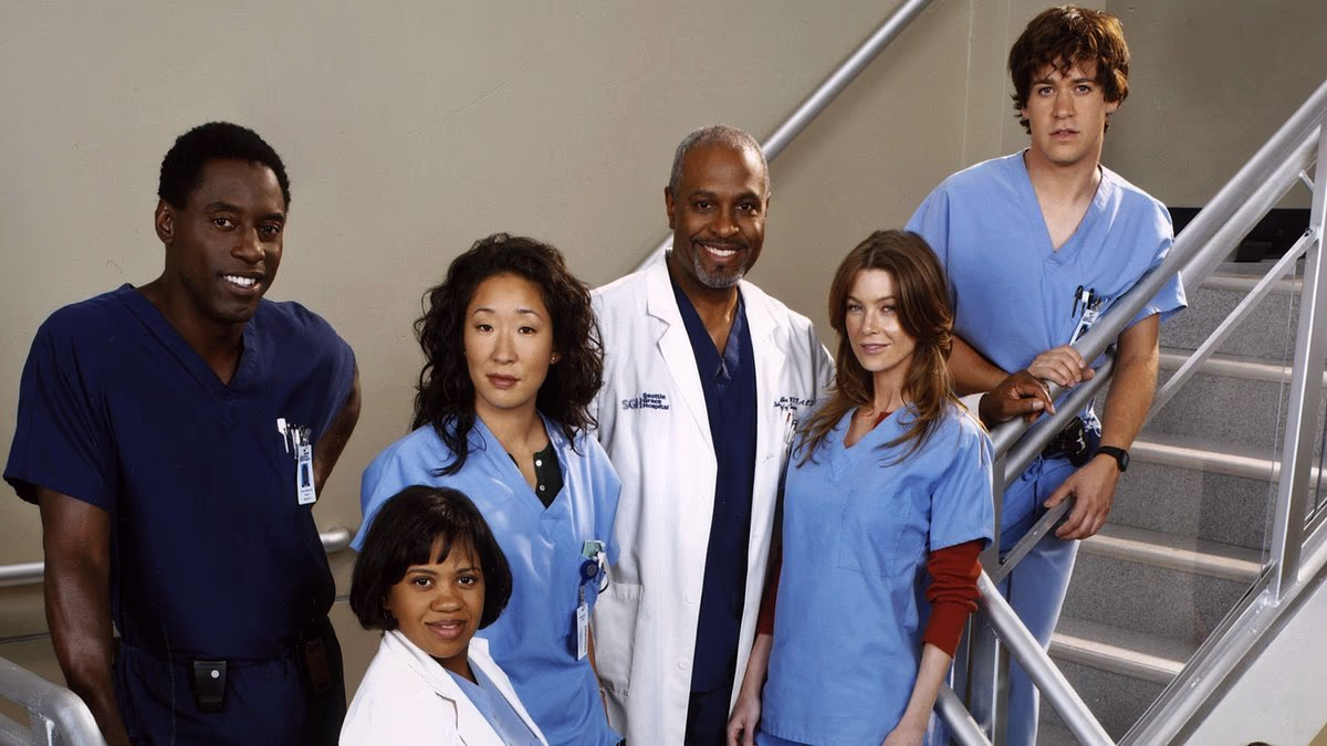 Grey's Anatomy star reveals cancer battle as character suffers same