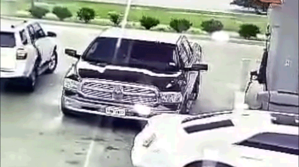 Holiday crime fears grow as ‘jugging’ thieves target shoppers carrying cash and gifts: ‘Only a matter of time’