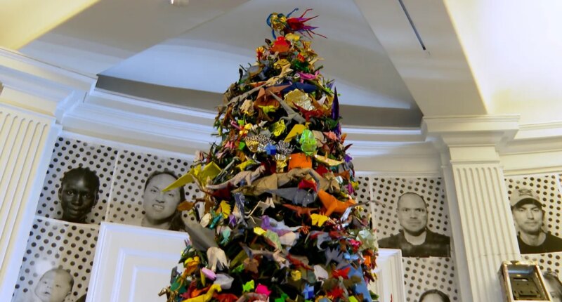 The Origami Holiday Tree stands at the American Museum of Natural History, Thursday, Nov. 13, 2025, in New York. (AP Photo/Joe Frederick)