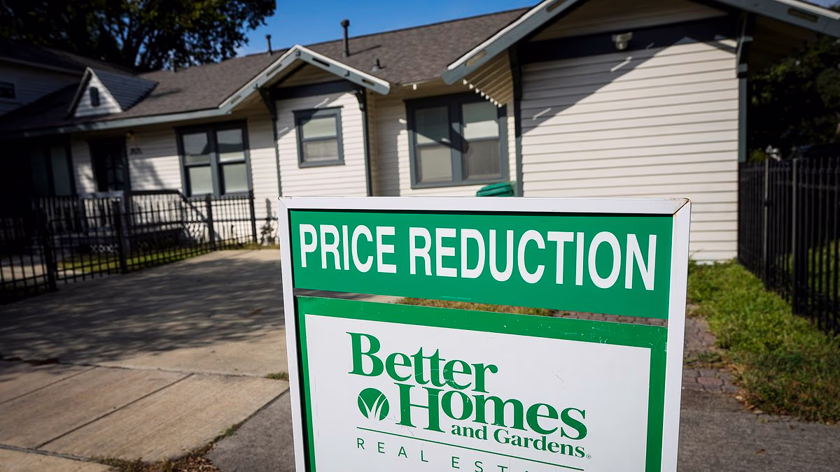 Housing market is 'set to face a price correction worse than 2008'