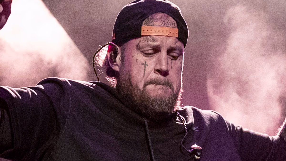 Huge US musician says he couldn't wait to leave Australia following his Down Under tour: 'I'm falling apart'