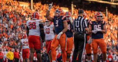 Illini make season debut in College Football Playoff Rankings
