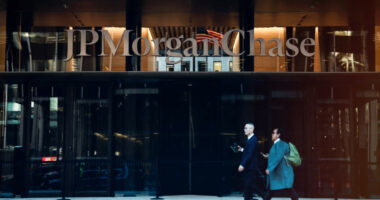 JPMorgan Ignored Red Flags, $1B Epstein Transaction Report