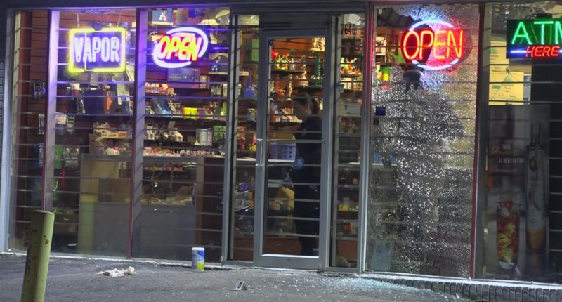 JSO: Argument between man, liquor store employee ends in shootings at store and outside man's home