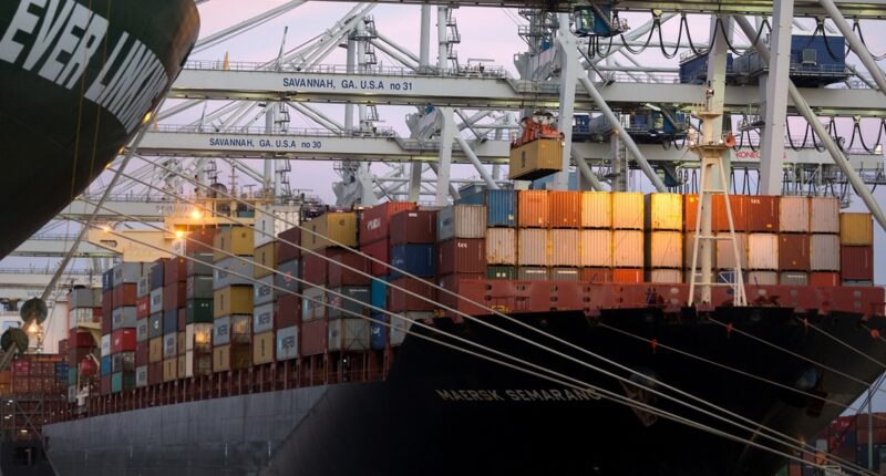 Jacksonville-based company tallies loss of 181 shipping containers as barge returns to Florida