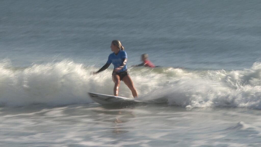 Jacksonville's Lanea Mons makes waves at Super Girl Surf Pro finale