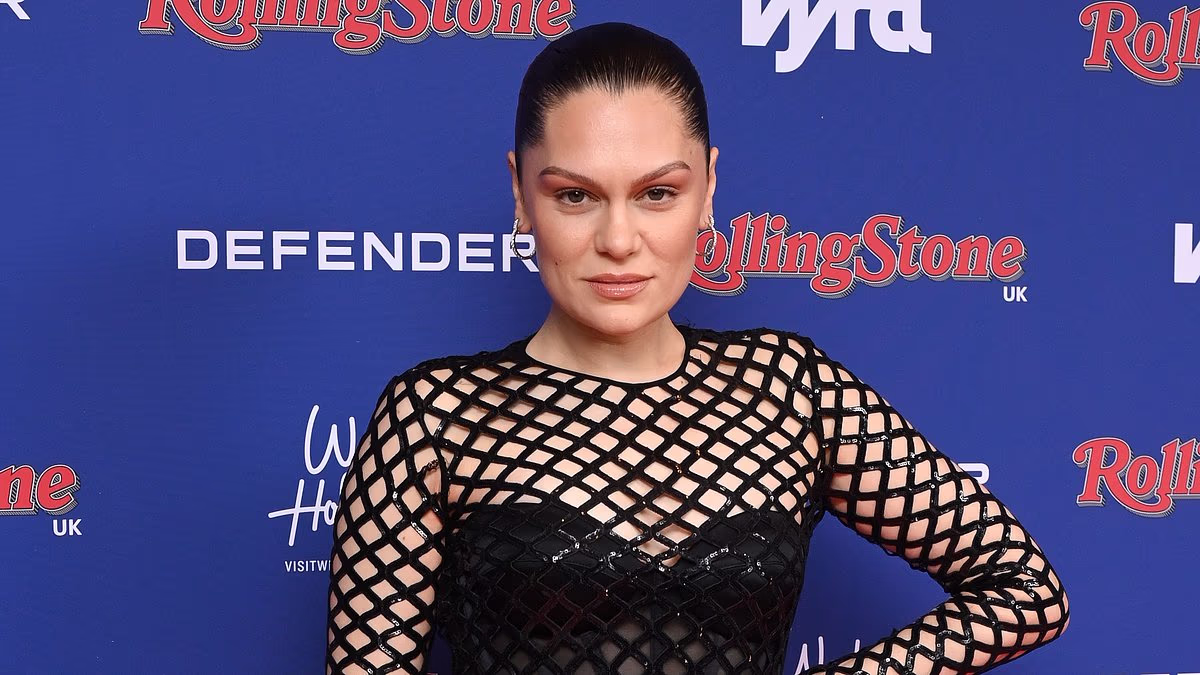 Jessie J puts on a daring display at the Rolling Stone Awards