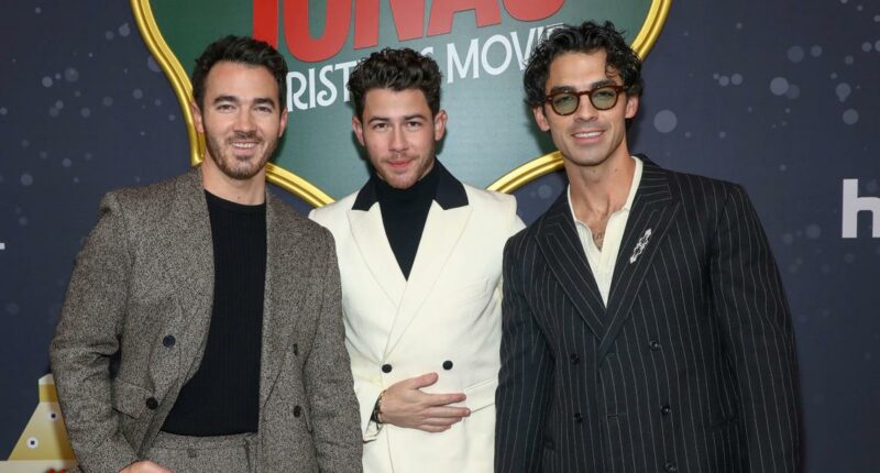 Jonas Brothers to bring 'Greetings From Your Hometown' tour to Jacksonville