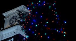 Jonesborough shines with annual Christmas tree lighting