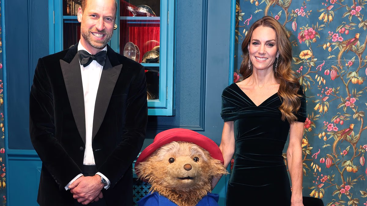 Kate says 'don't tell the kids' as she and William meet Paddington