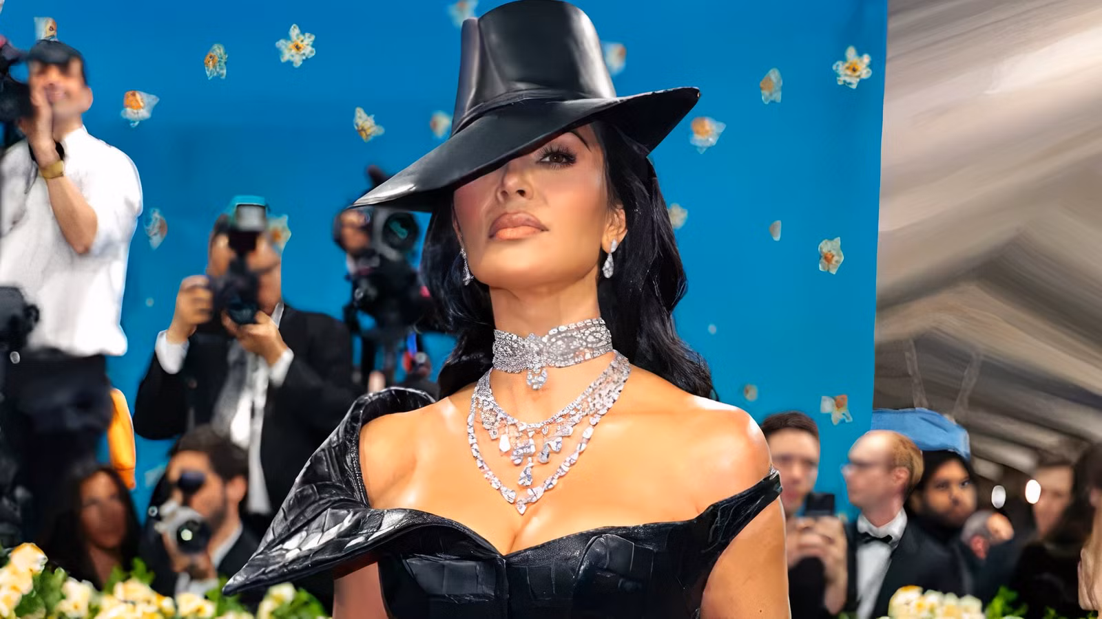 Kim Kardashian Asked Hulu For A Diamond Necklace For Having "The Number One" TV Show