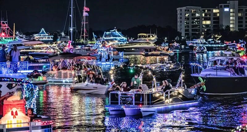 LIST: Holiday Boat Parades in Florida 2025