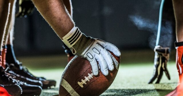 Large Lineman Goes Viral for Ridiculous Interception Return