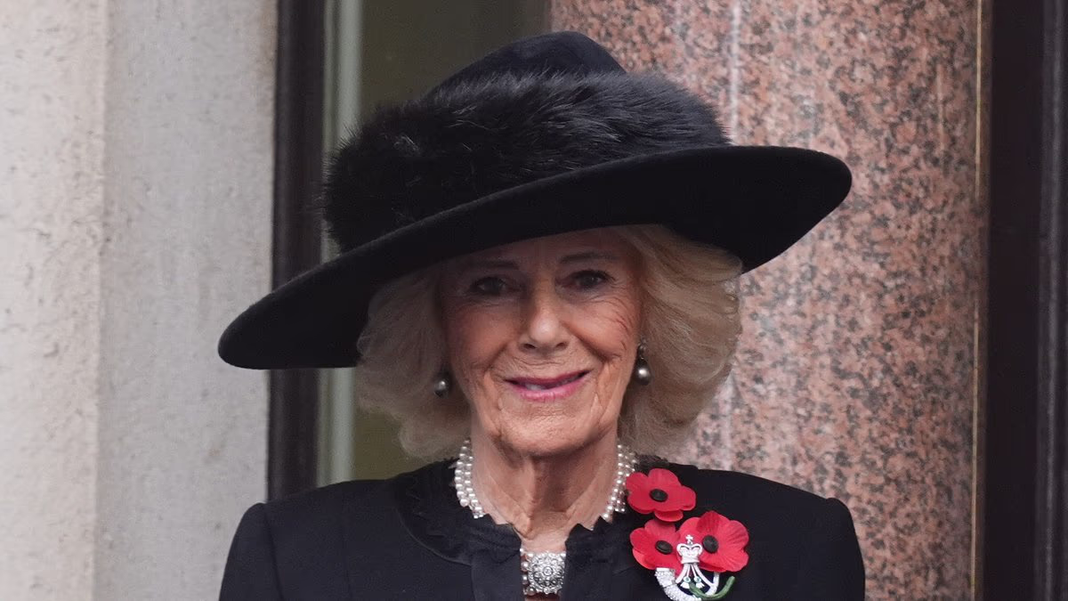 Lip reader reveals Camilla's one-word remark to Kate