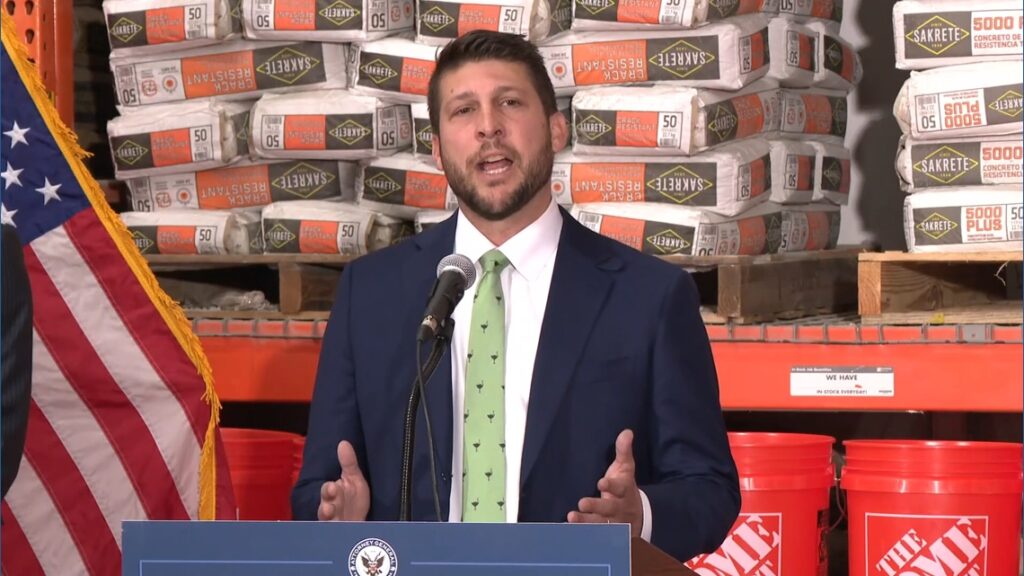 'Long-term sentences to the slammer:' Florida's AG unveils new task force for retail theft