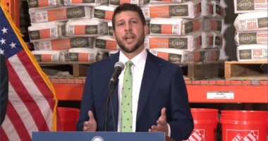 'Long-term sentences to the slammer:' Florida's AG unveils new task force for retail theft