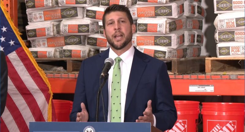 'Long-term sentences to the slammer:' Florida's AG unveils new task force for retail theft