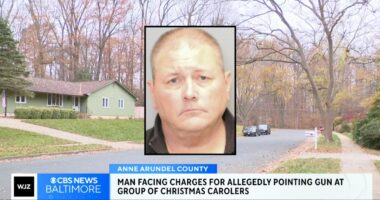 Man pointed gun at 12-year-old Christmas carolers: Police