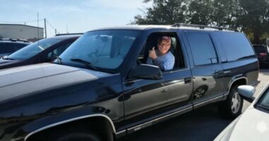 Man spends first Thanksgiving with family after 40 years in prison