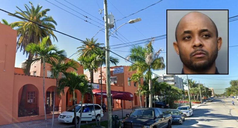 Man tells mom and son, 'I am going to cut your throat': Cops