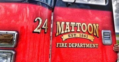 Mattoon firefighters put out shed fire within minutes