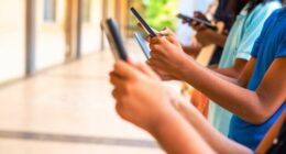 Meta to start closing teenage accounts weeks social media ban starts