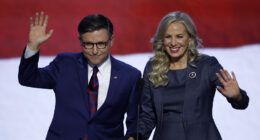 Mike & Kelly Johnson's Awkward Body Language 'Speaks Volumes' In Couples Interview