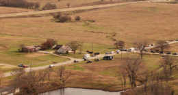 Multiple officers shot near Carbondale, suspect dead