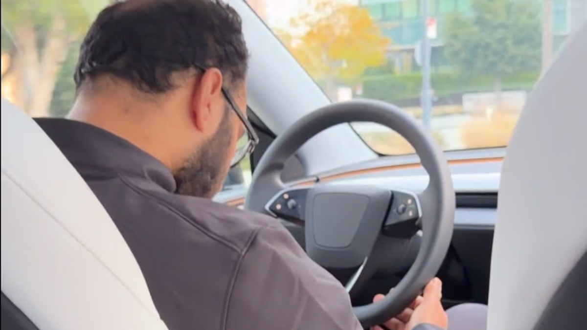 My Tesla taxi driver was asleep at the wheel, says passenger