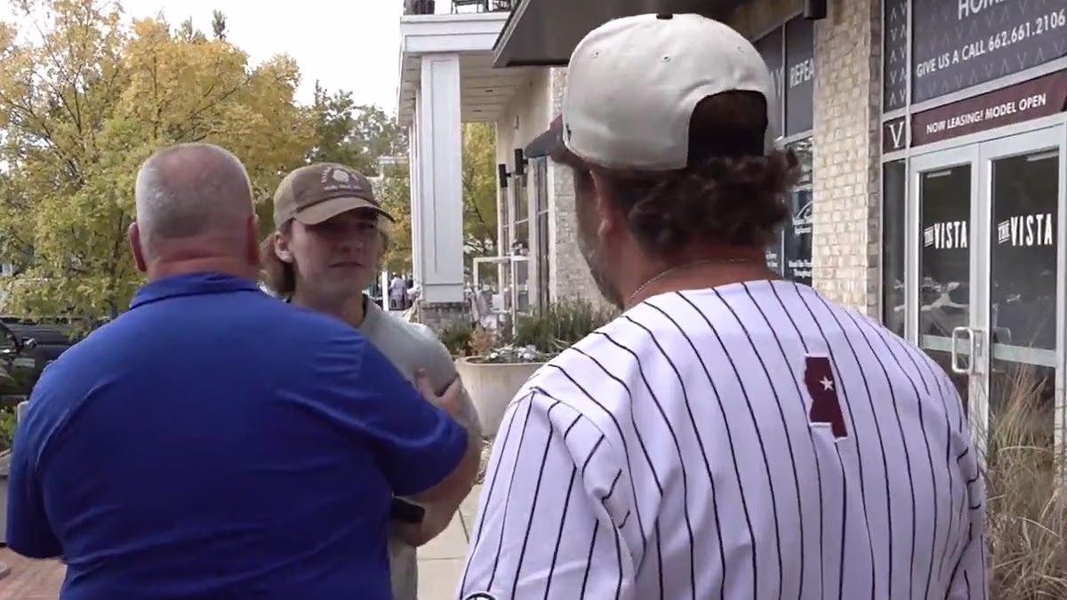 New footage of Dave Portnoy confronting antisemitic heckler emerges