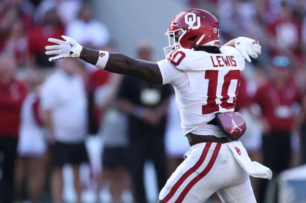 Oklahoma takes down Alabama to snap Crimson Tide's win streak