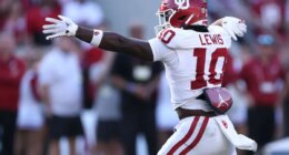 Oklahoma takes down Alabama to snap Crimson Tide's win streak