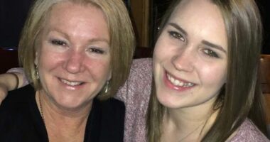 steph has lost her parents and aunt to pancreatic cancer