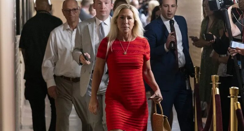 Politicians react to Marjorie Taylor Greene’s resignation