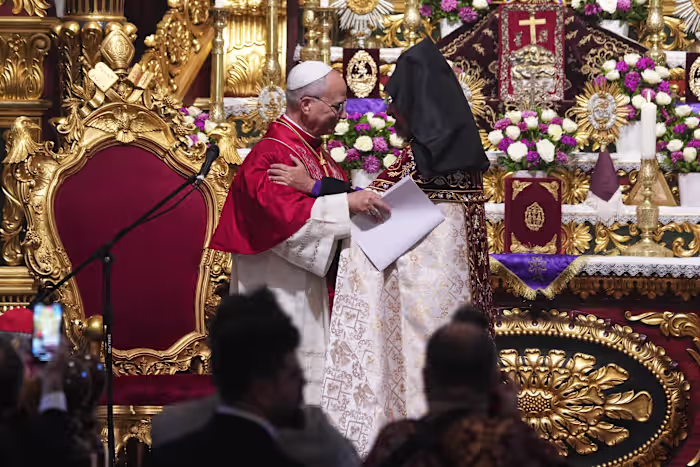 Pope wraps up Turkey visit and heads to Beirut to try to give Lebanese hope after years of crises