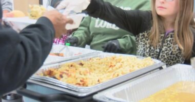 Rantoul church serves community Thanksgiving meal