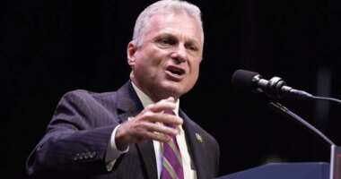 Rep. Buddy Carter votes to release Epstein files, local woman speaks on his decision