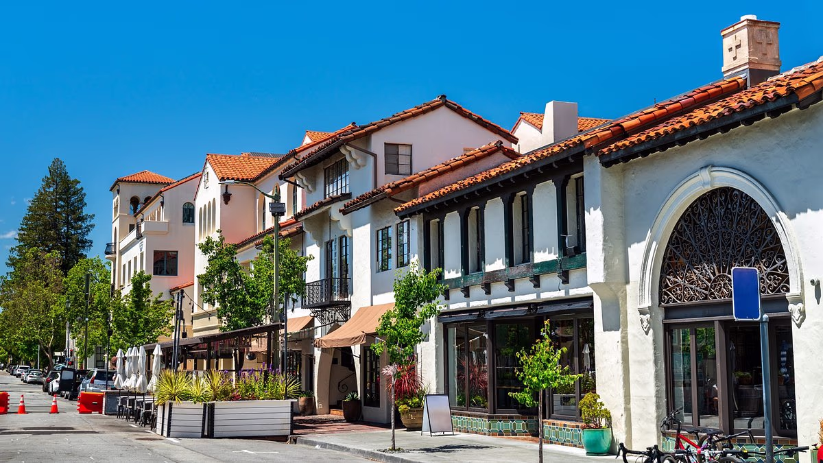 Residents of tech tycoon city are sick of sleepless nights