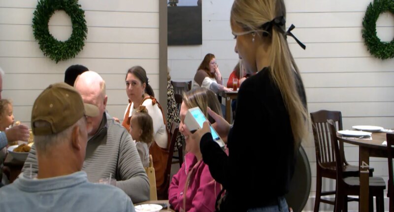 Restaurants across the Tri-Cities prepare to serve customers on Thanksgiving