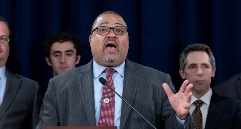 Revolving door of blue city repeat offenders keep being released as DA spent time prosecuting Trump