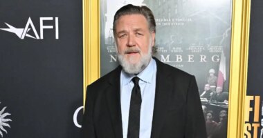 Russell Crowe Opens Up About His 57-Lb Weight Loss Secrets